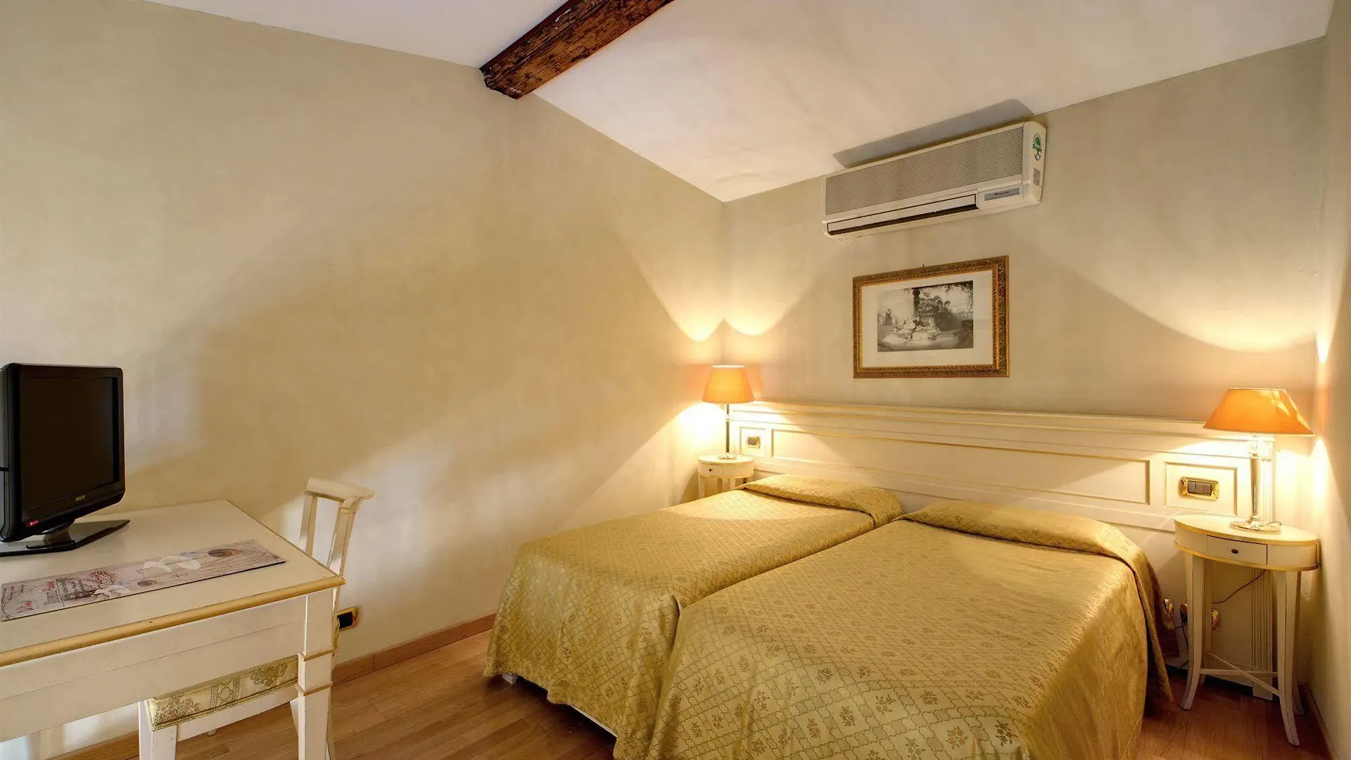 ***  Hotel Bigallo Florence Italy